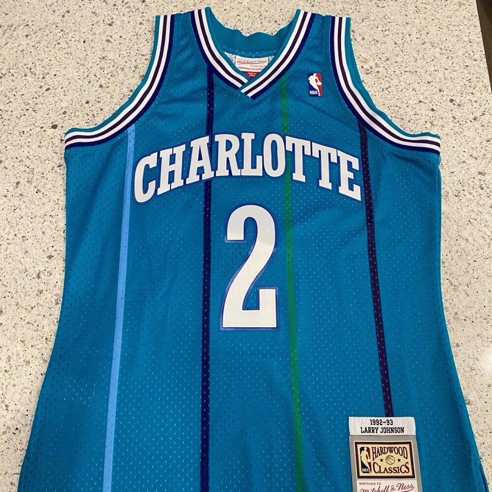 Larry Johnson #2 Charlotte Hornets 92-93 Jersey Mitchell & Ness Men’s M 40 HWC